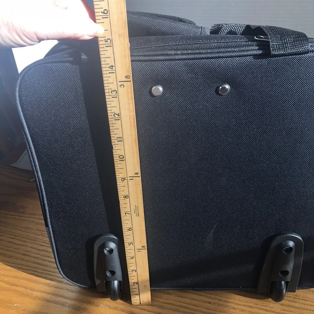 Luggage, Bella Russo Black & Gray Bag Luggage Carry On Roller And Tote Bag
